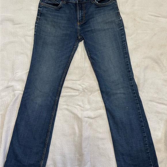Wrangler Women's Retro Boot Cut Jeans - Dark Blue. Size 7Wx34L - Picture 1 of 9